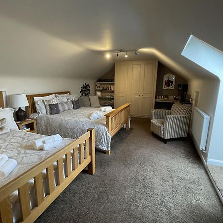 The Waters Edge Guest House Stratford-upon-Avon Szoba fotó