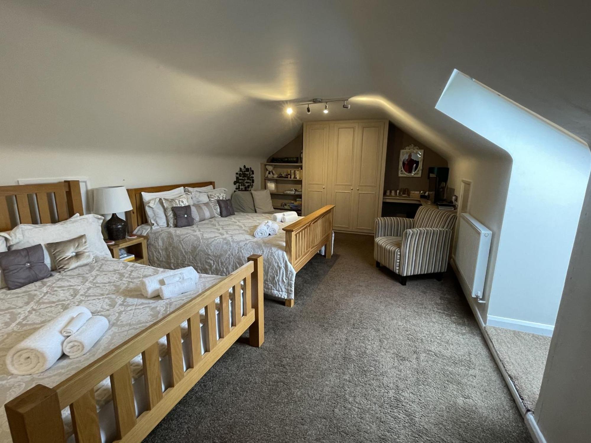 The Waters Edge Guest House Stratford-upon-Avon Szoba fotó